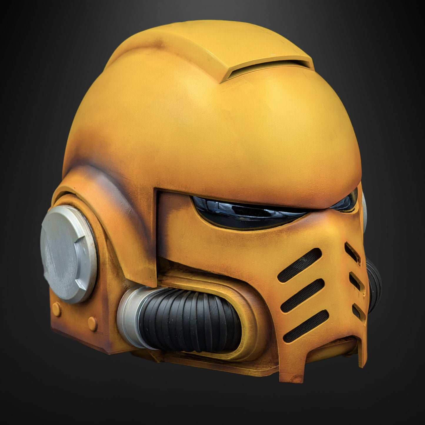 WH40K: Imperial Fists Helmet - Prop or Cosplay