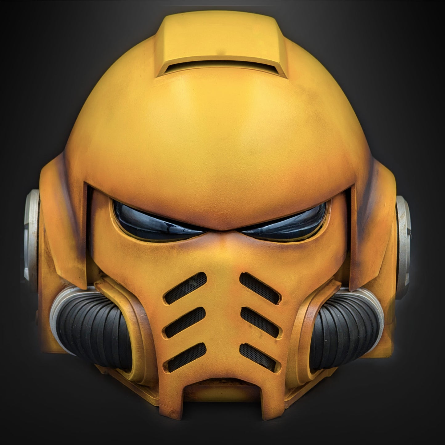 WH40K: Imperial Fists Helmet - Prop or Cosplay